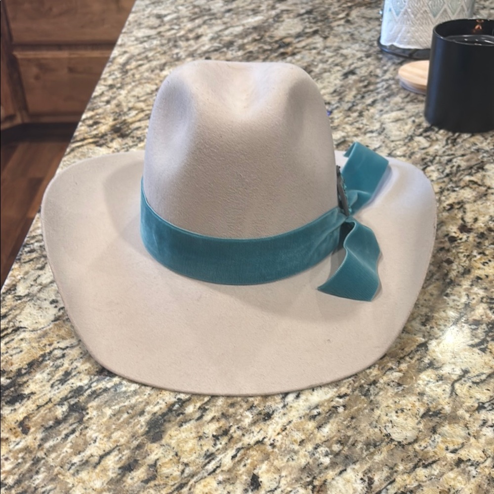 Western Cream cowboy Hat with Teal Band
